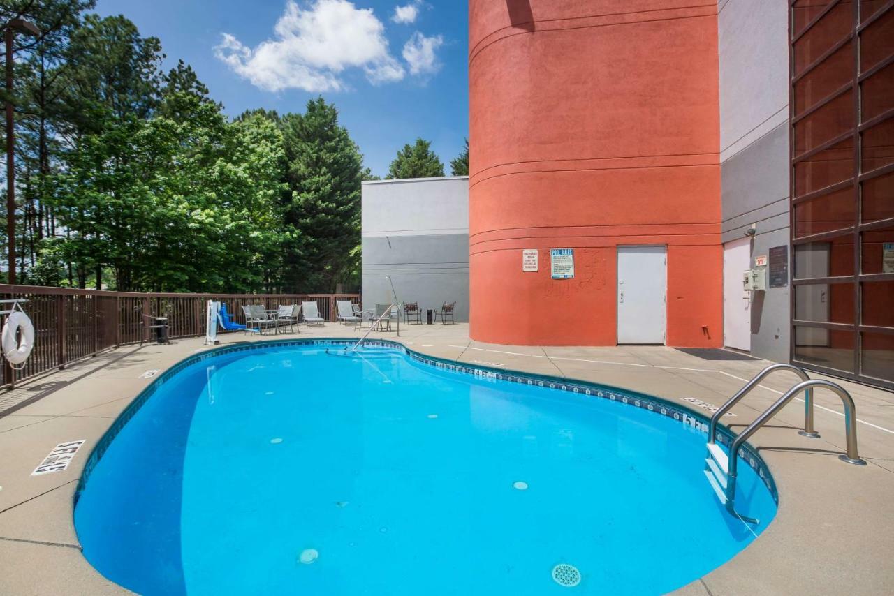 Budgetel Inns & Suites - Atlanta Galleria Stadium Smyrna Exterior photo